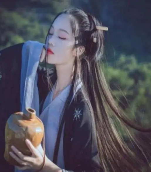 老年人如何安全地进行篮球接球训练?_0